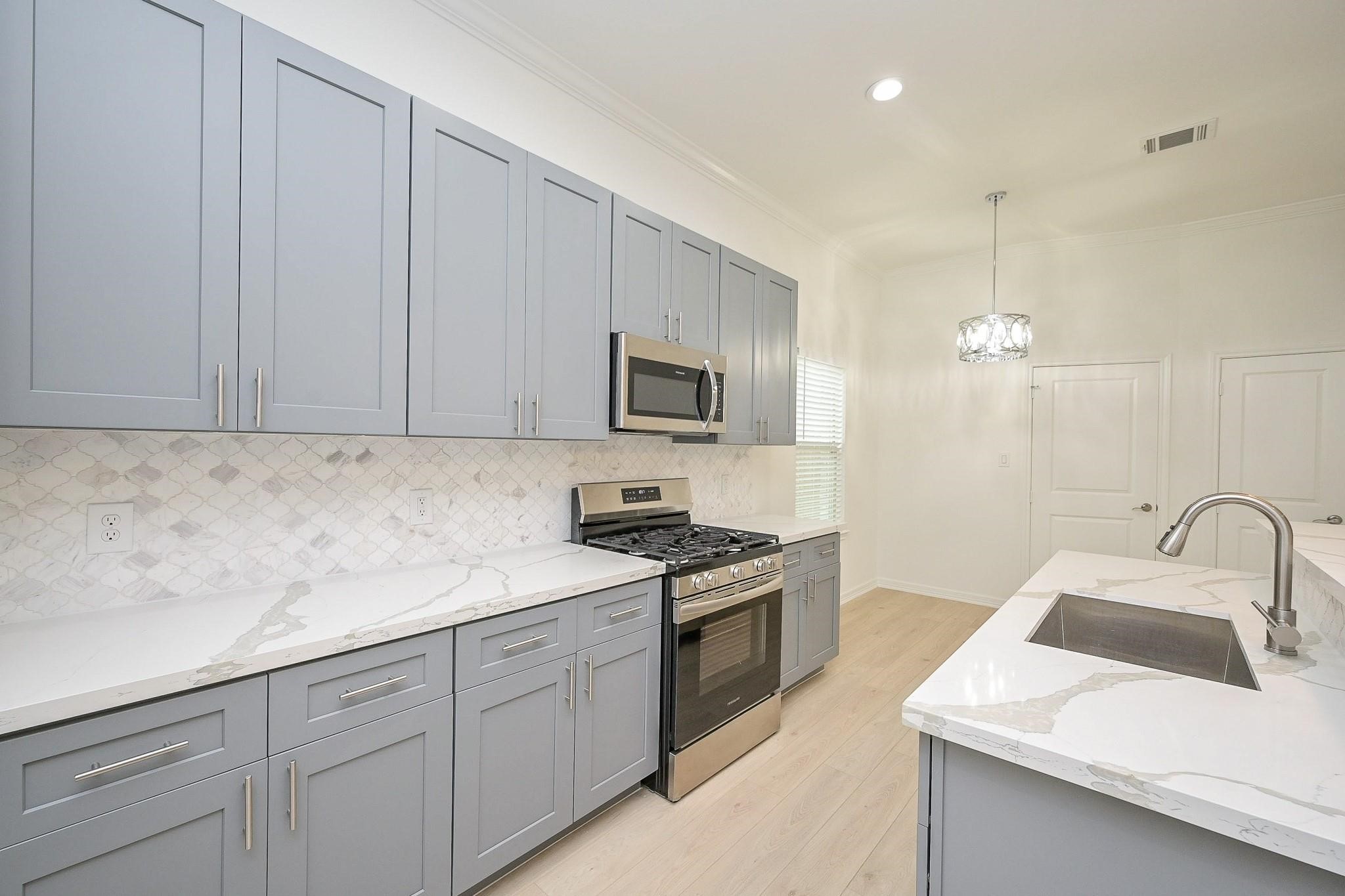 9710 Champion Heavens Dr Spring Spring, TX 77379 - Photo 15 of 21 KITCHEN