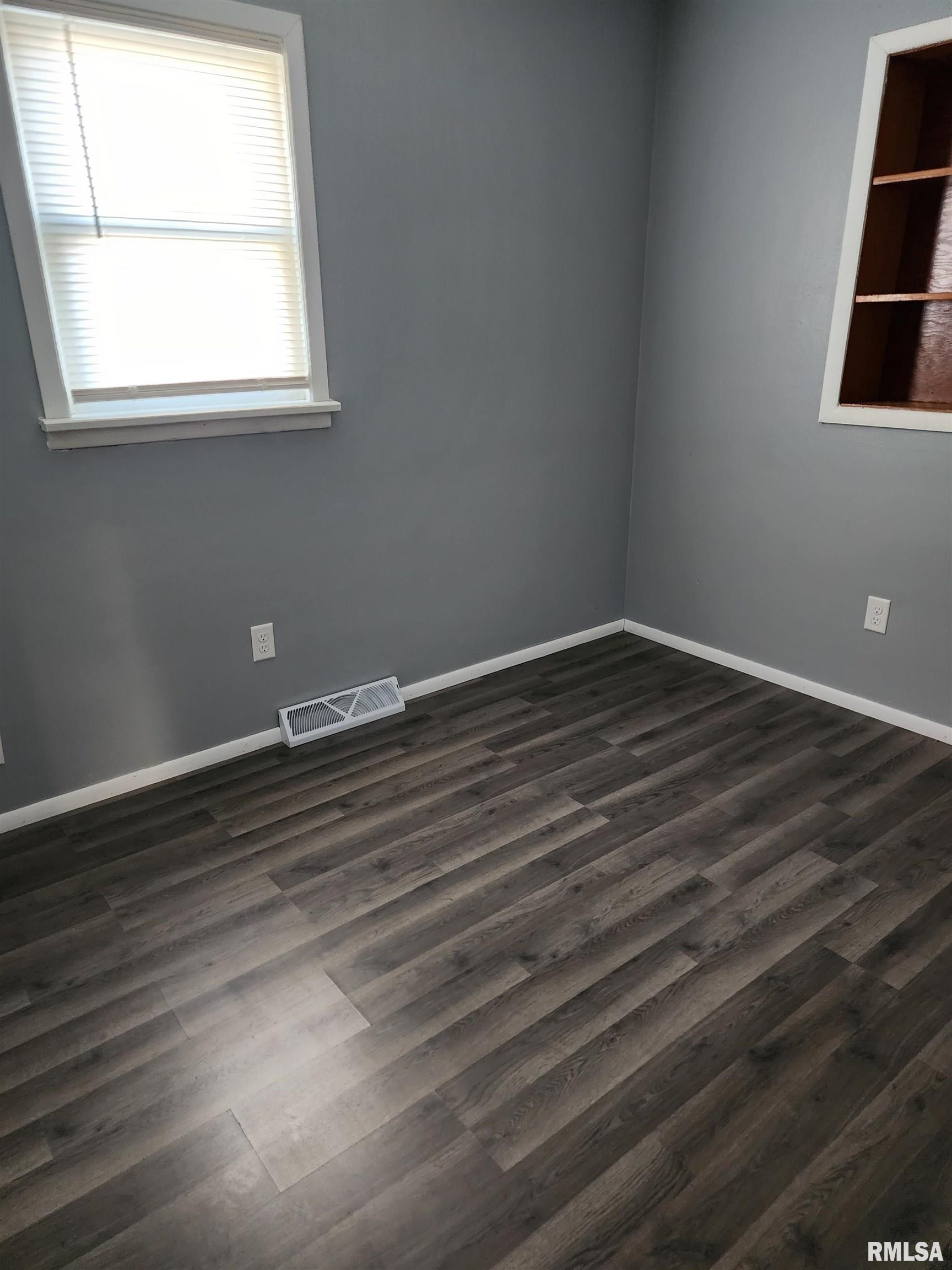 502 North Stephens Avenue Springfield, IL 62702 - Photo 9 of 52 Gallery Image 9