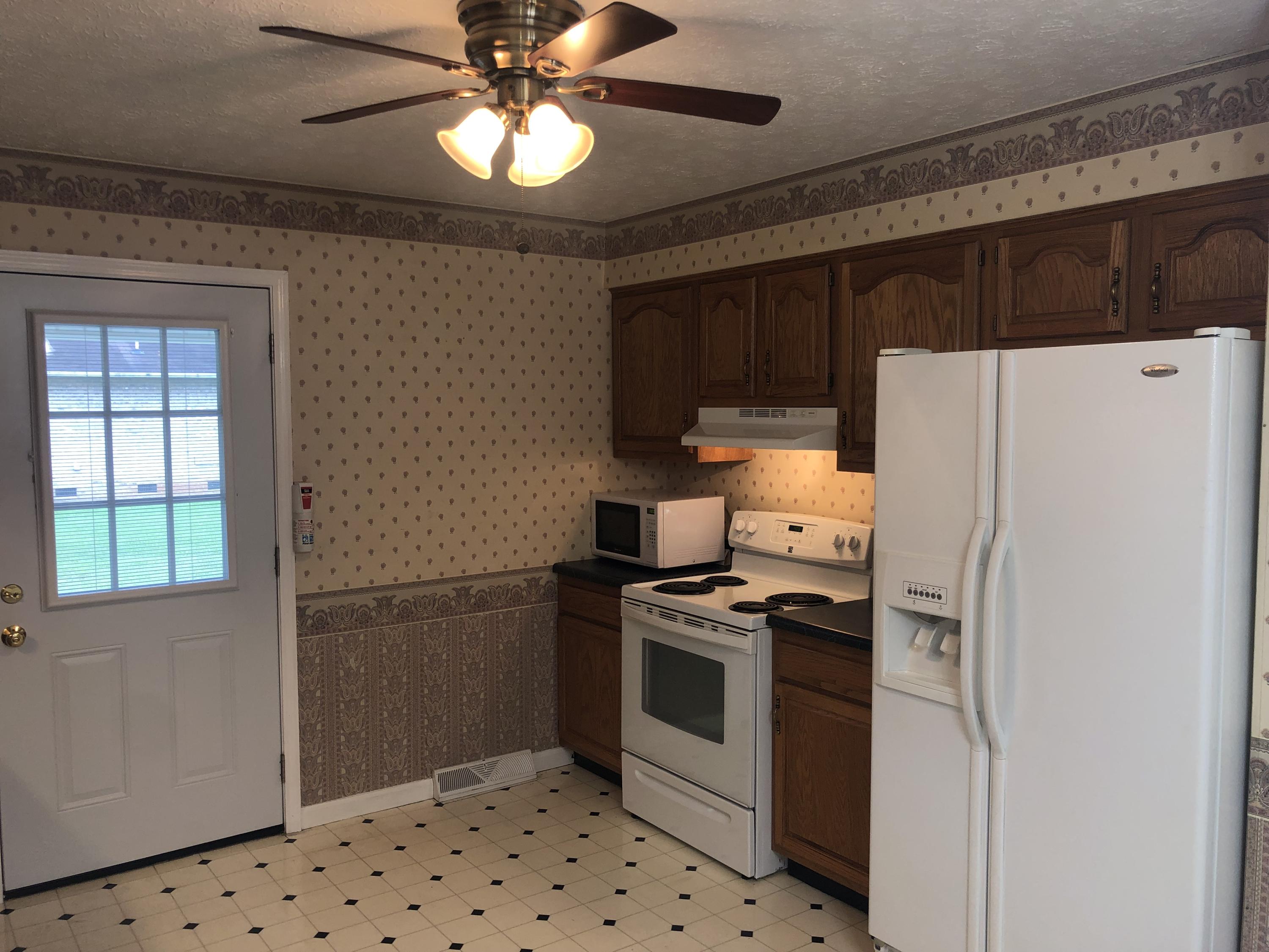 514 Wilson Street Lenoir City, TN 37771 - Photo 5 of 15 IMG-5251