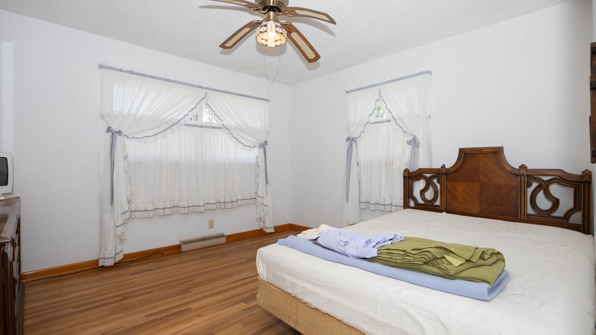 1209 Spear Drive Normal, IL 61761 - Photo 17 of 31 a living room with furniture and a wooden floor