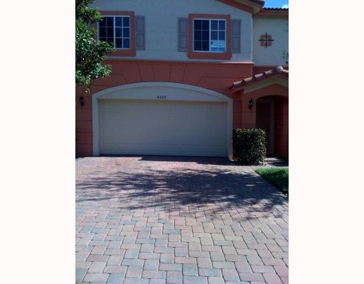 4777 Southeast Graham Drive Stuart, FL 34997 - Photo 1 of 5 Primary Photo