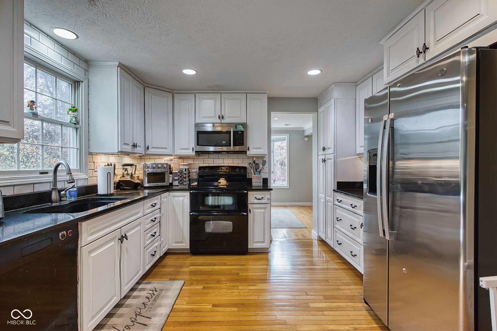 9111 Ditch Road Indianapolis, IN 46260 - Photo 11 of 57