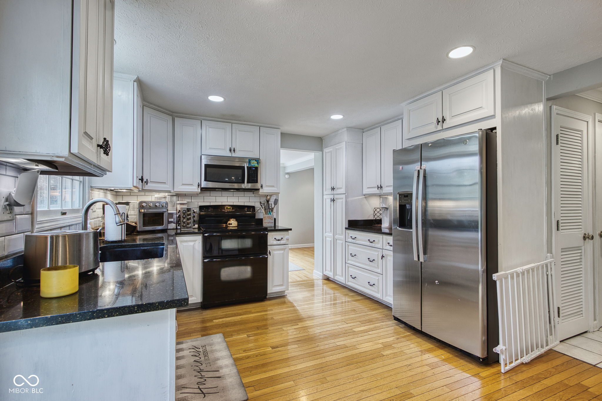 9111 Ditch Road Indianapolis, IN 46260 - Photo 13 of 57