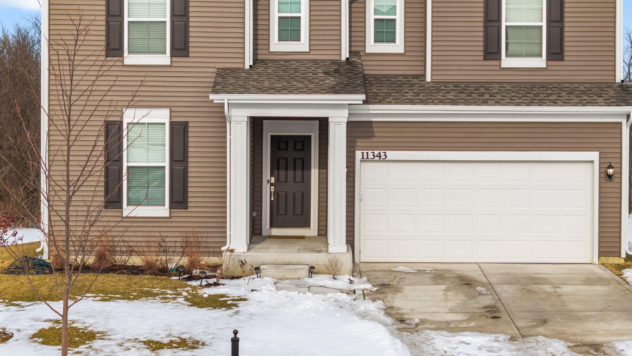 11343 Clyde Drive Crown Point, IN 46307 - Photo 3 of 51 2048x1152