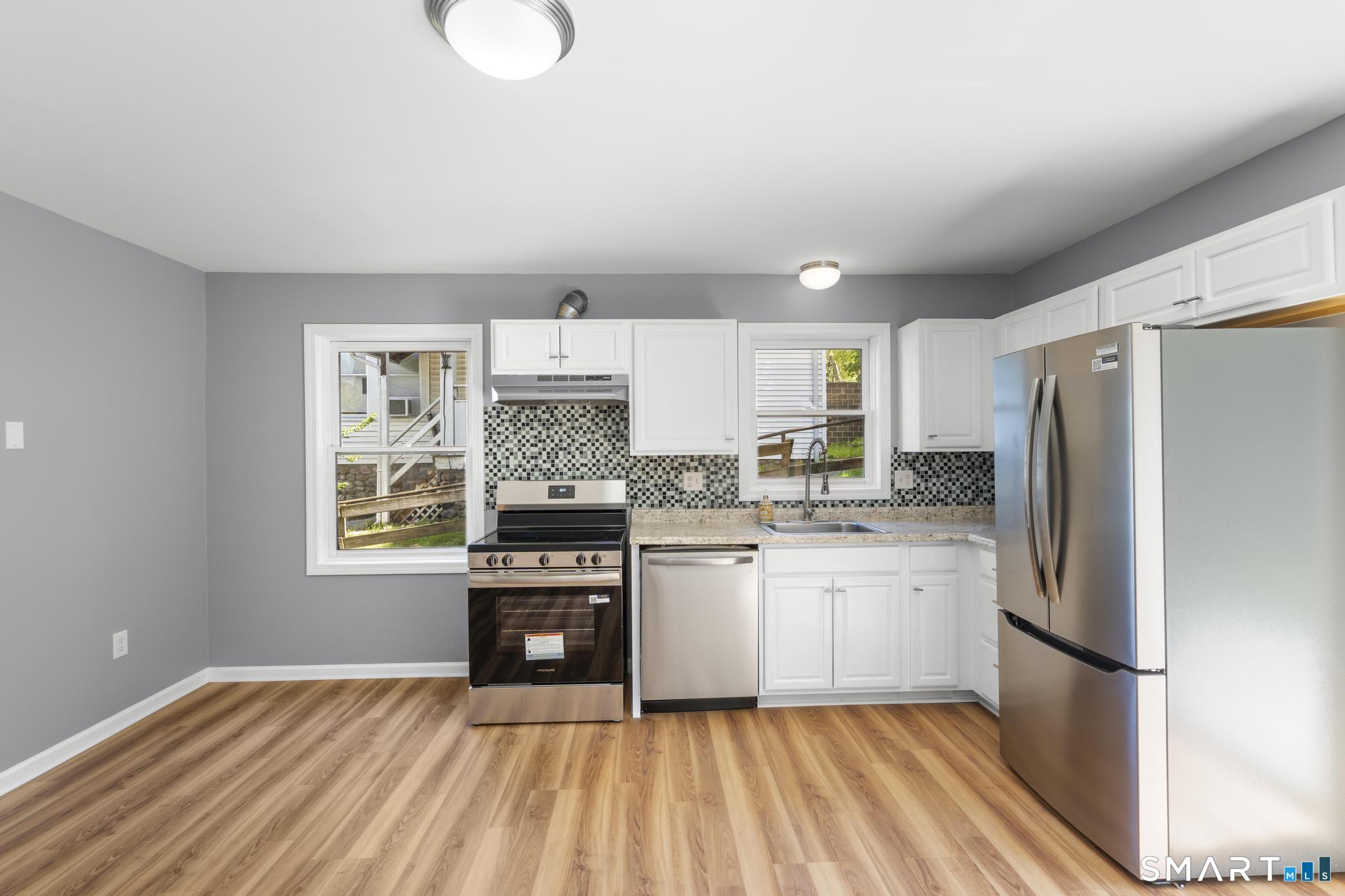100 Meriden Road, Unit A Waterbury, CT 06705 - Photo 3 of 18
