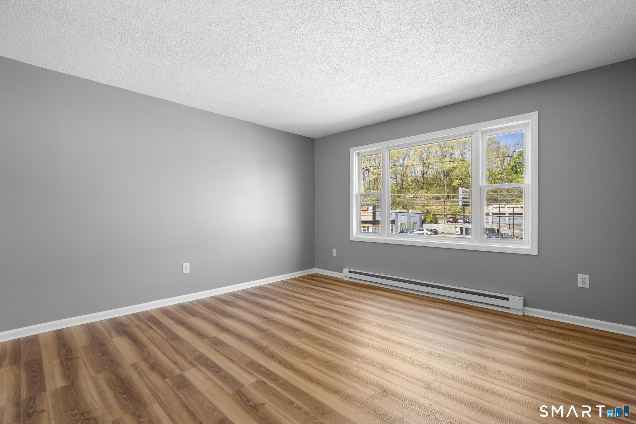 100 Meriden Road, Unit A Waterbury, CT 06705 - Photo 4 of 18