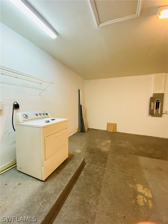 9060 Pineapple Road Fort Myers, FL 33967 - Photo 14 of 33 a view of utility room