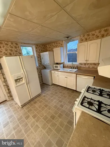 $950 | 15 North Lee Street, Cumberland, MD 21502