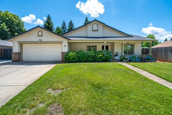 $515,000 | 1925 Jeanae Court, Redding, CA 96002