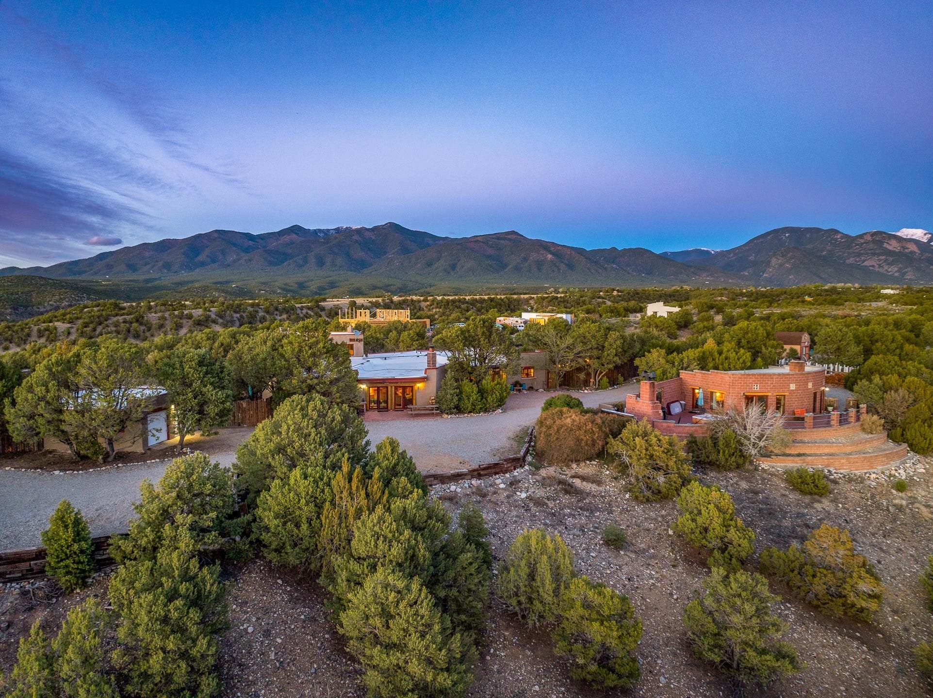 174 Hondo Seco Road Arroyo Hondo, NM 87513 - Photo 2 of 50 Gallery Image 2