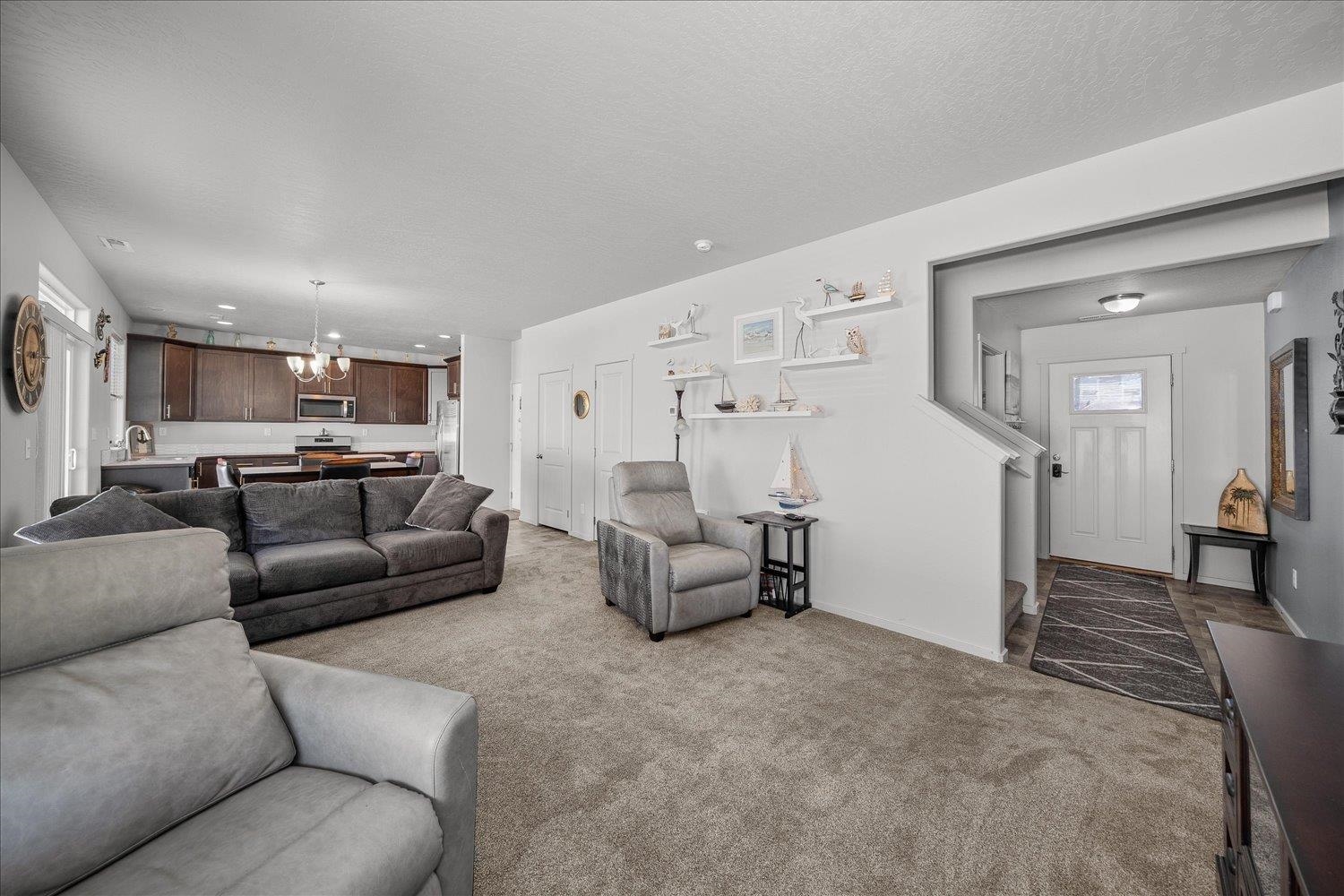 1705 North Arties Road Spokane Valley, WA 99016 - Photo 7 of 34