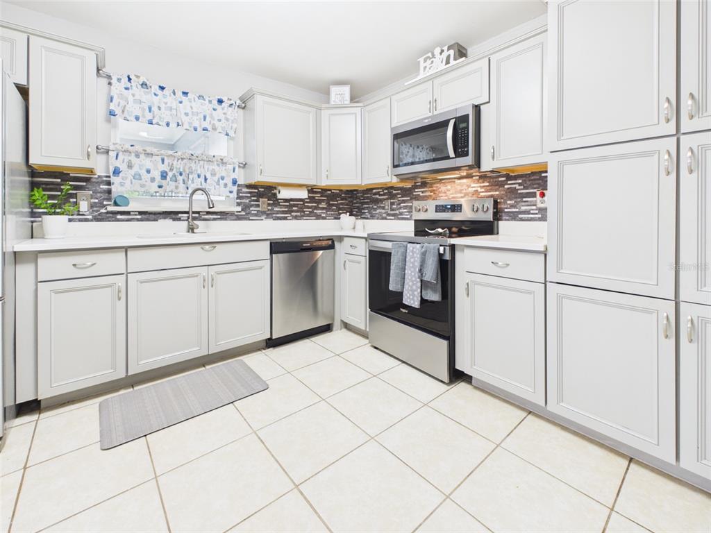15024 Southwest 35th Avenue Road Ocala, FL 34473 - Photo 4 of 24