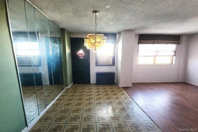 $180,000 | 1966 Newbold Avenue, Unit 1502 | Unionport