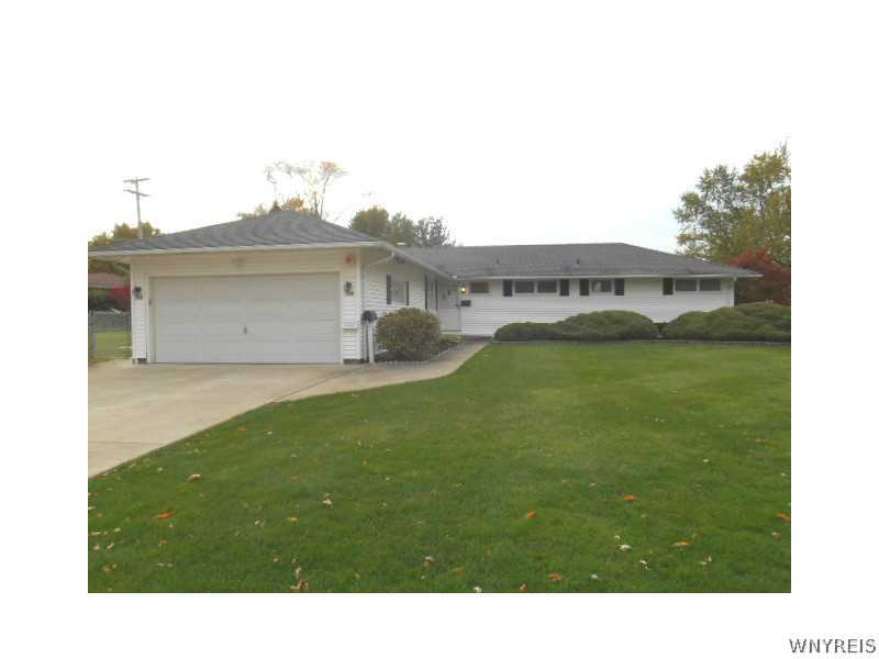 118 Delamere Road Amherst, NY 14221 - Photo 1 of 1 Exterior Front