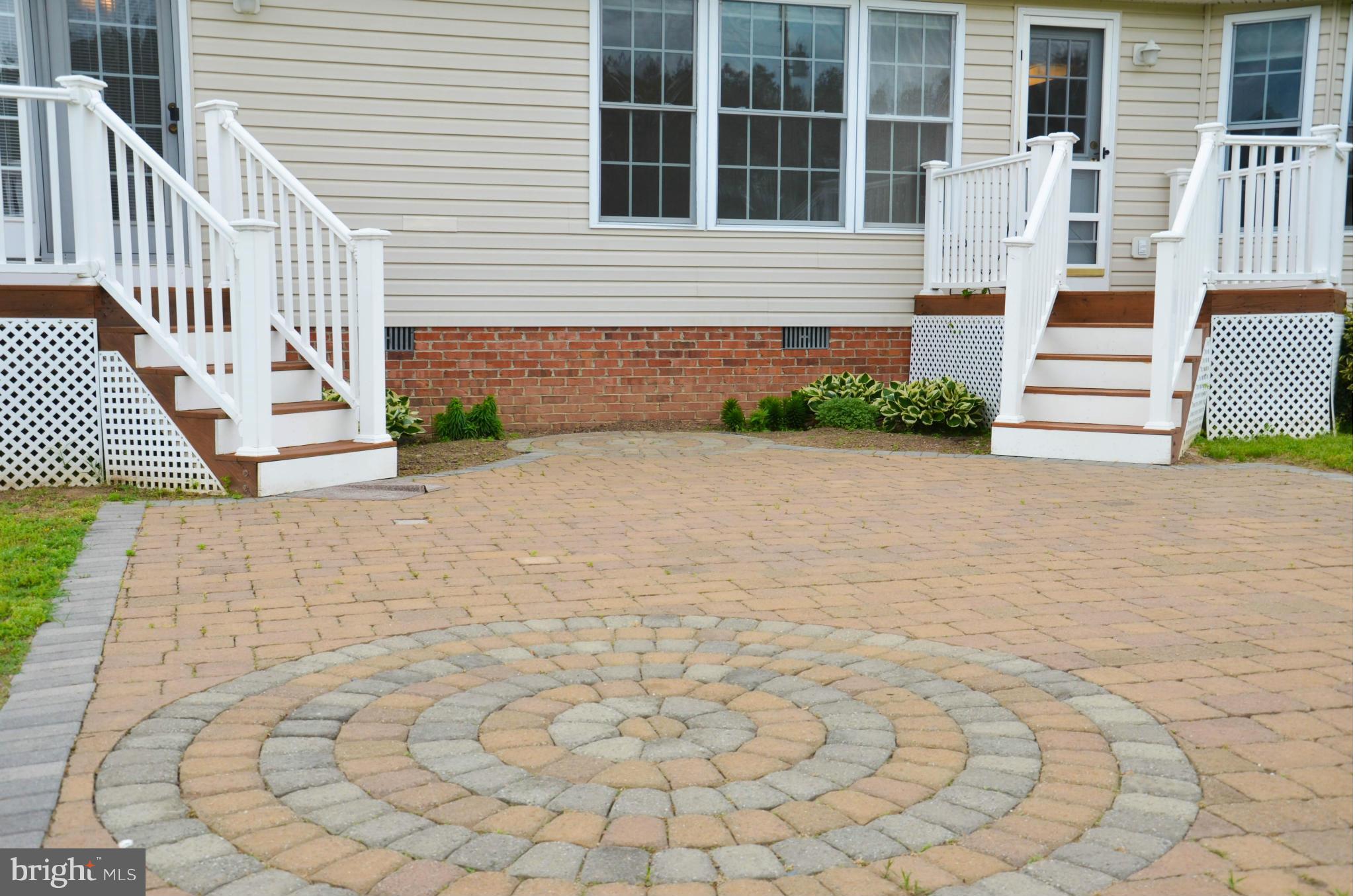 21021 Batna Road Culpeper, VA 22701 - Photo 23 of 30 2 Composite decks leading to patio