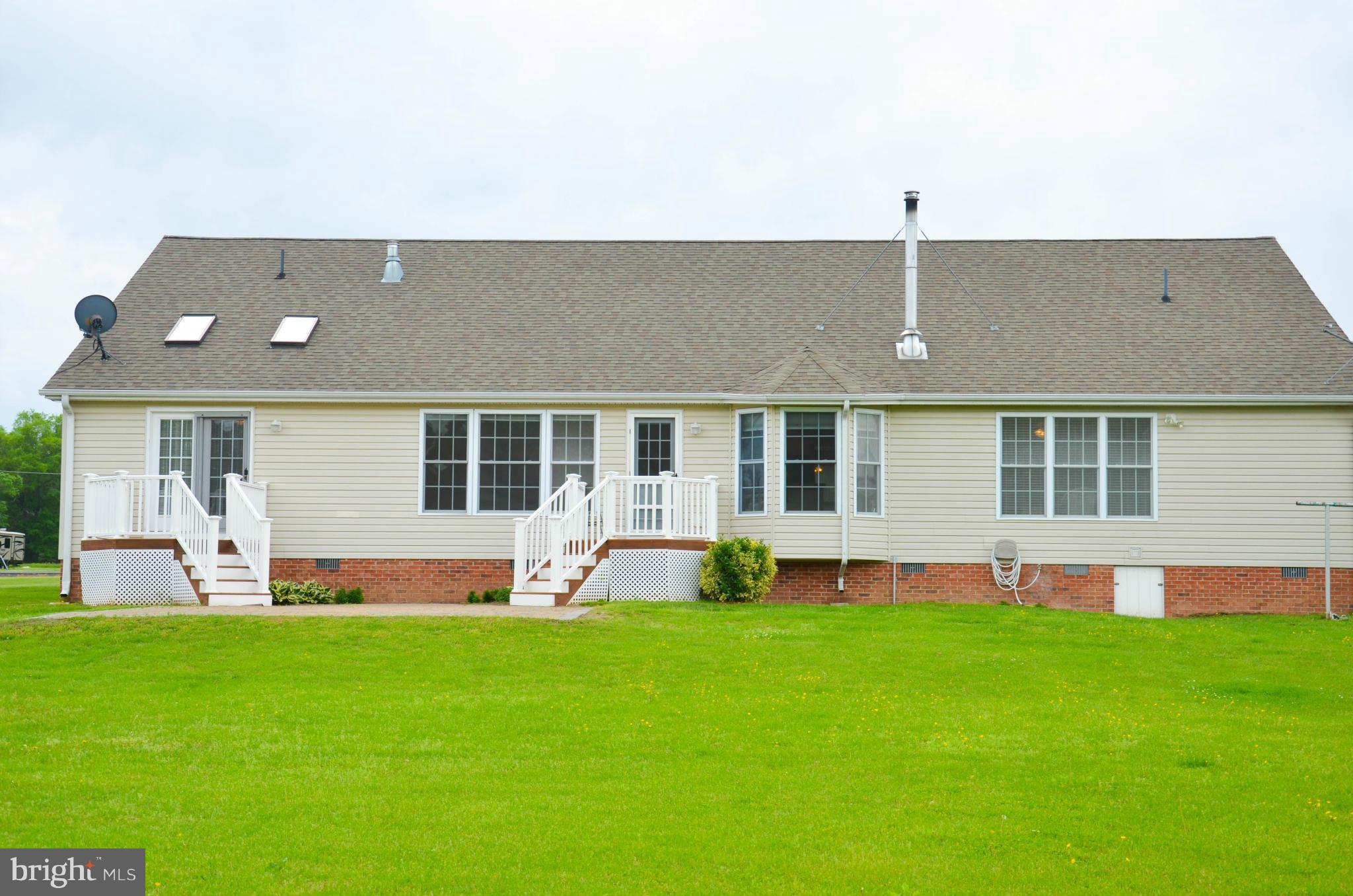 21021 Batna Road Culpeper, VA 22701 - Photo 26 of 30 Exterior (Rear)
