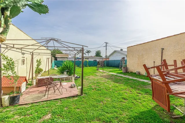 $599,999 | 1000 North Mayo Avenue, Compton, CA 90221