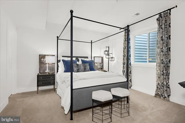 a view of a tennis court