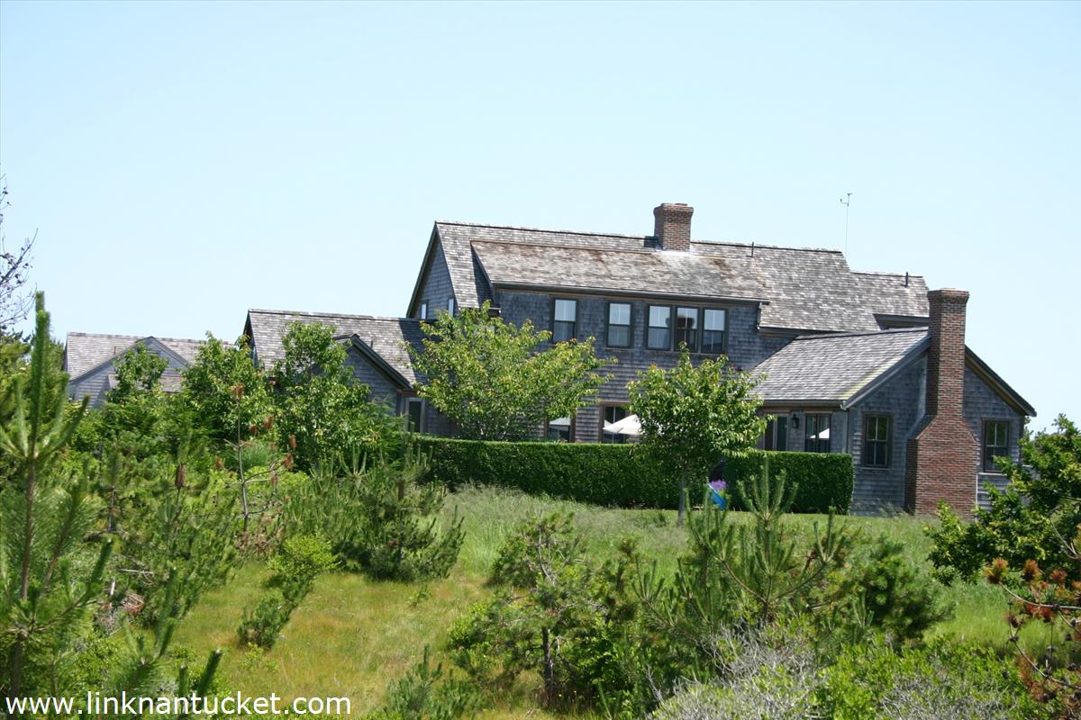 4 Wannacomet Road Nantucket, MA 02554 - Photo 3 of 15 Gallery Image 3