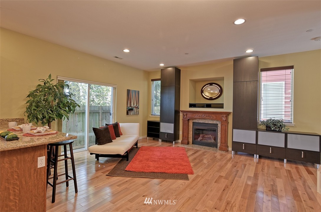 22833 15th Avenue Southeast Bothell, WA 98021 - Photo 4 of 21
