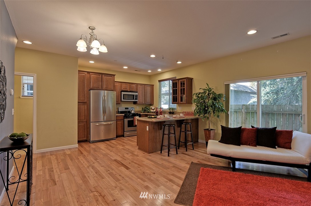 22833 15th Avenue Southeast Bothell, WA 98021 - Photo 5 of 21