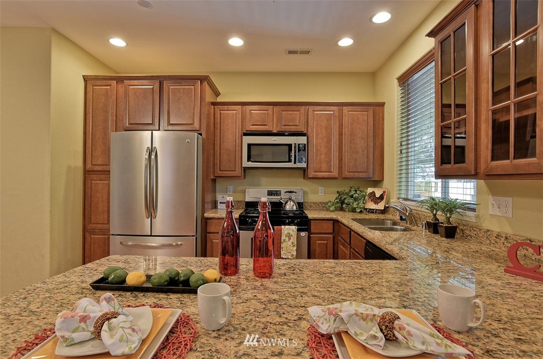 22833 15th Avenue Southeast Bothell, WA 98021 - Photo 8 of 21