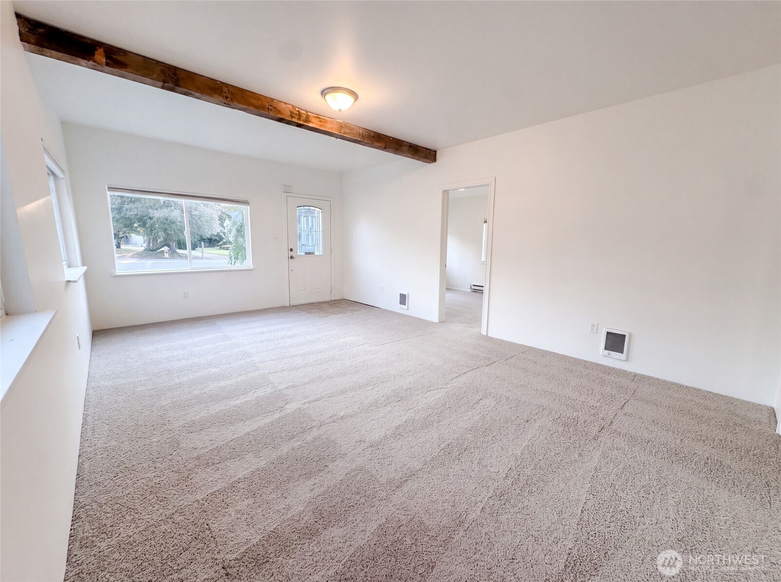 7507 Lower Ridge Road Everett, WA 98203 - Photo 3 of 16 Gallery Image 3