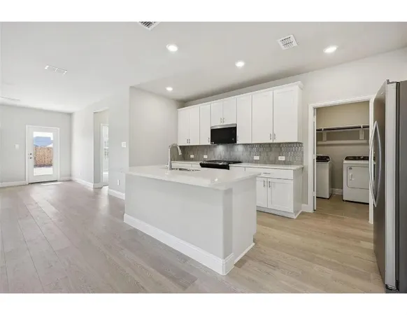 $2,550 | 707 Hemingway Lane, Lowry Crossing, TX 75069