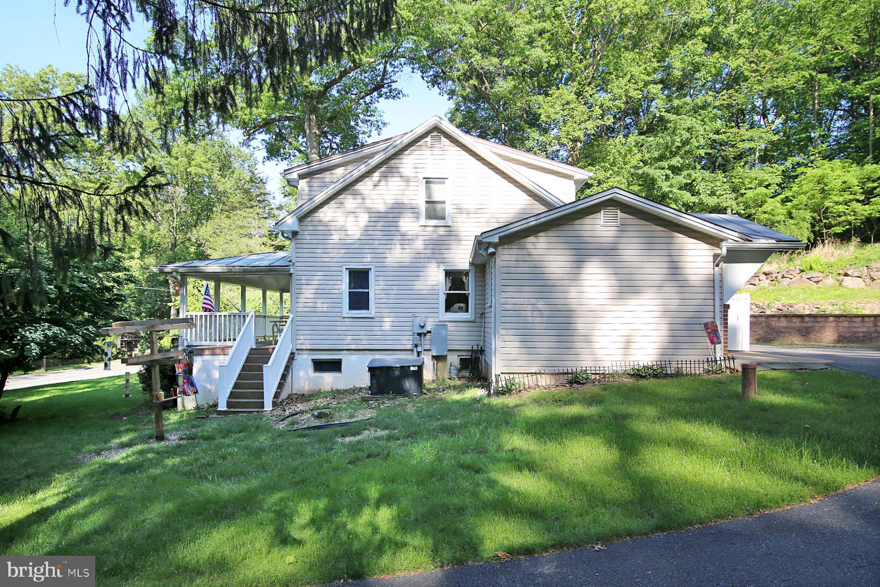 1061 Mine Road Lebanon, PA 17042 - Photo 14 of 88 Side view-1061
