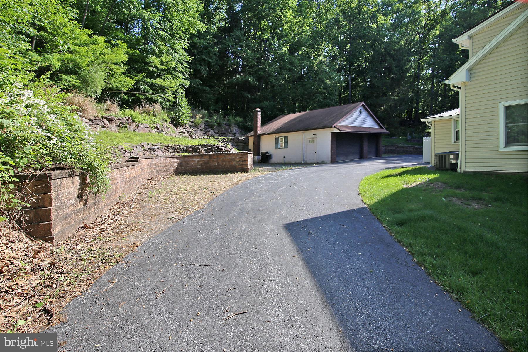 1061 Mine Road Lebanon, PA 17042 - Photo 17 of 88 Large wrap around driveway! 3 car detached garage