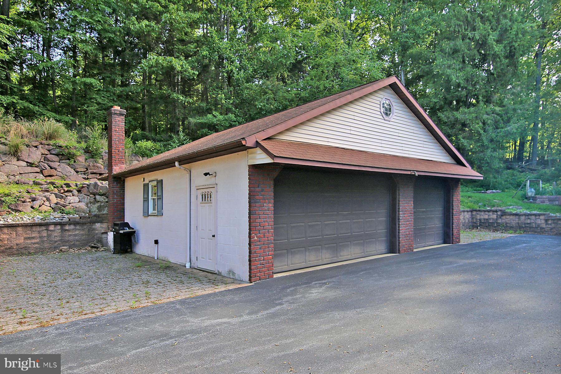 1061 Mine Road Lebanon, PA 17042 - Photo 18 of 88 3 car detached garage-was work shop/garage!