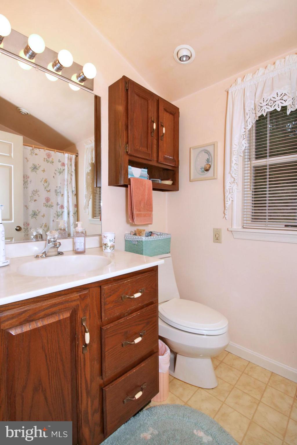 1061 Mine Road Lebanon, PA 17042 - Photo 62 of 88 1061-2nd floor-bathroom 2