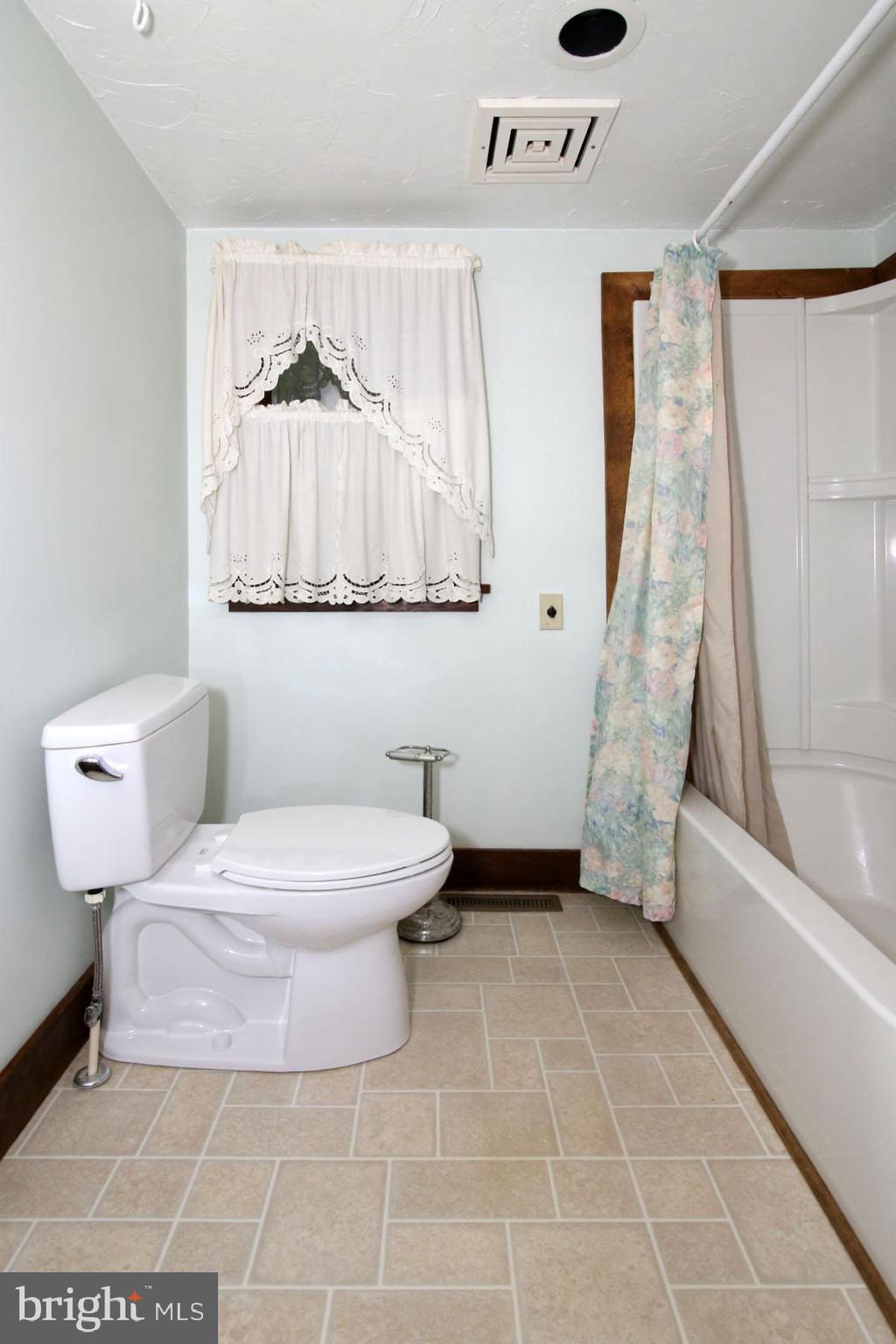 1061 Mine Road Lebanon, PA 17042 - Photo 79 of 88 1055-1st floor bathroom-one floor living!