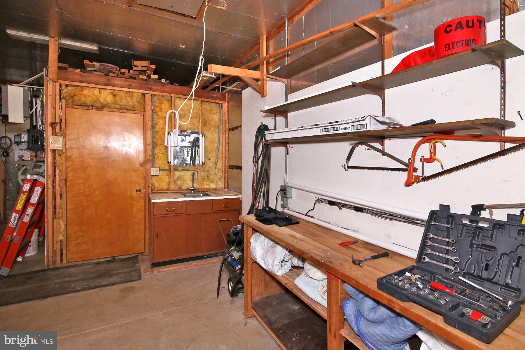 1061 Mine Road Lebanon, PA 17042 - Photo 88 of 88 Detached 3 car garage - interior