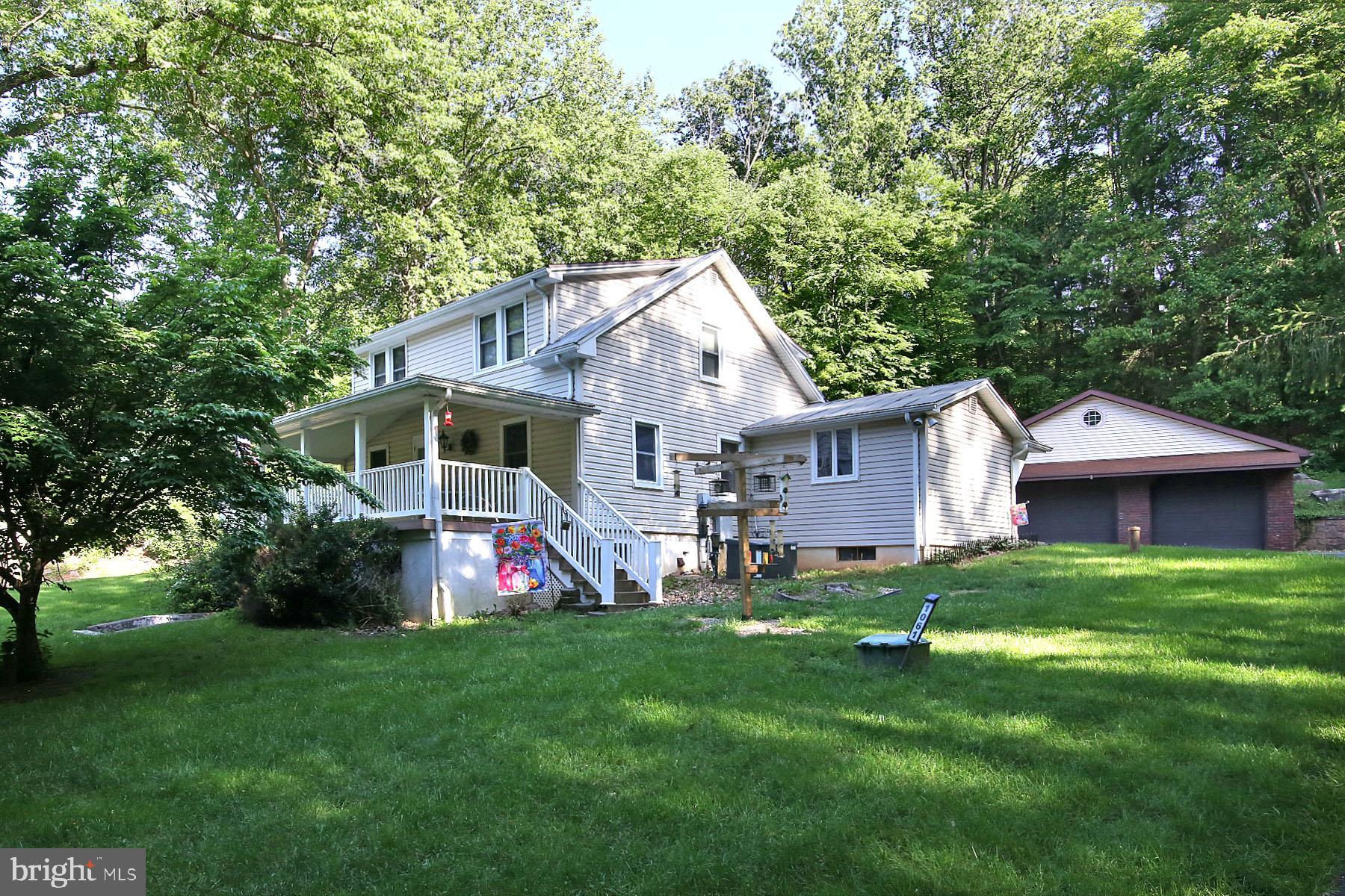 1061 Mine Road Lebanon, PA 17042 - Photo 10 of 88 Side view - 1061