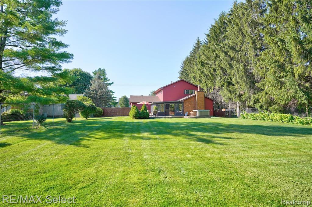 2062 West Reid Road Flint, MI 48507 - Photo 23 of 74 Gallery Image 23
