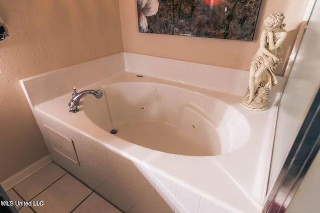 $280,000 | 2252 Beach Drive, Unit 2305, Gulfport, MS 39507