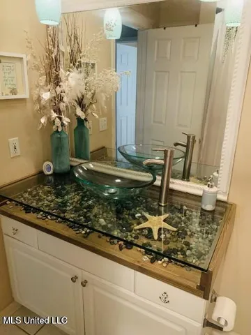 $280,000 | 2252 Beach Drive, Unit 2305, Gulfport, MS 39507