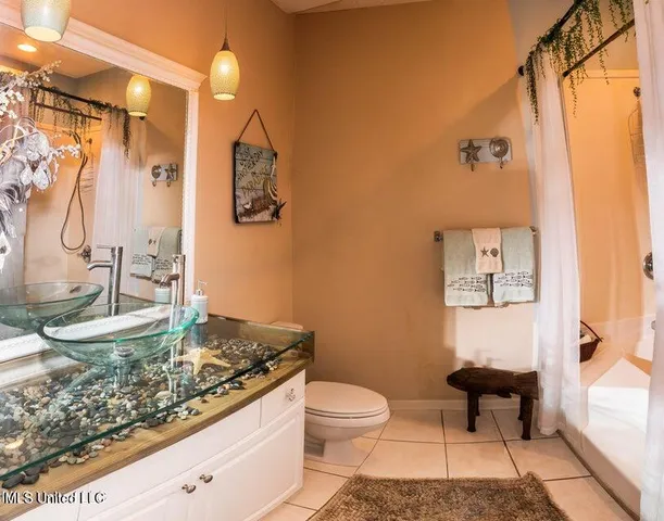 $280,000 | 2252 Beach Drive, Unit 2305, Gulfport, MS 39507