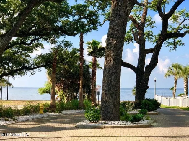 $280,000 | 2252 Beach Drive, Unit 2305, Gulfport, MS 39507