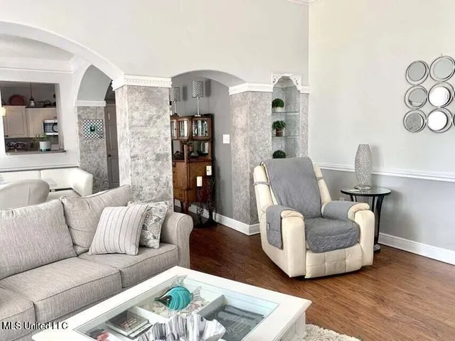 $280,000 | 2252 Beach Drive, Unit 2305, Gulfport, MS 39507