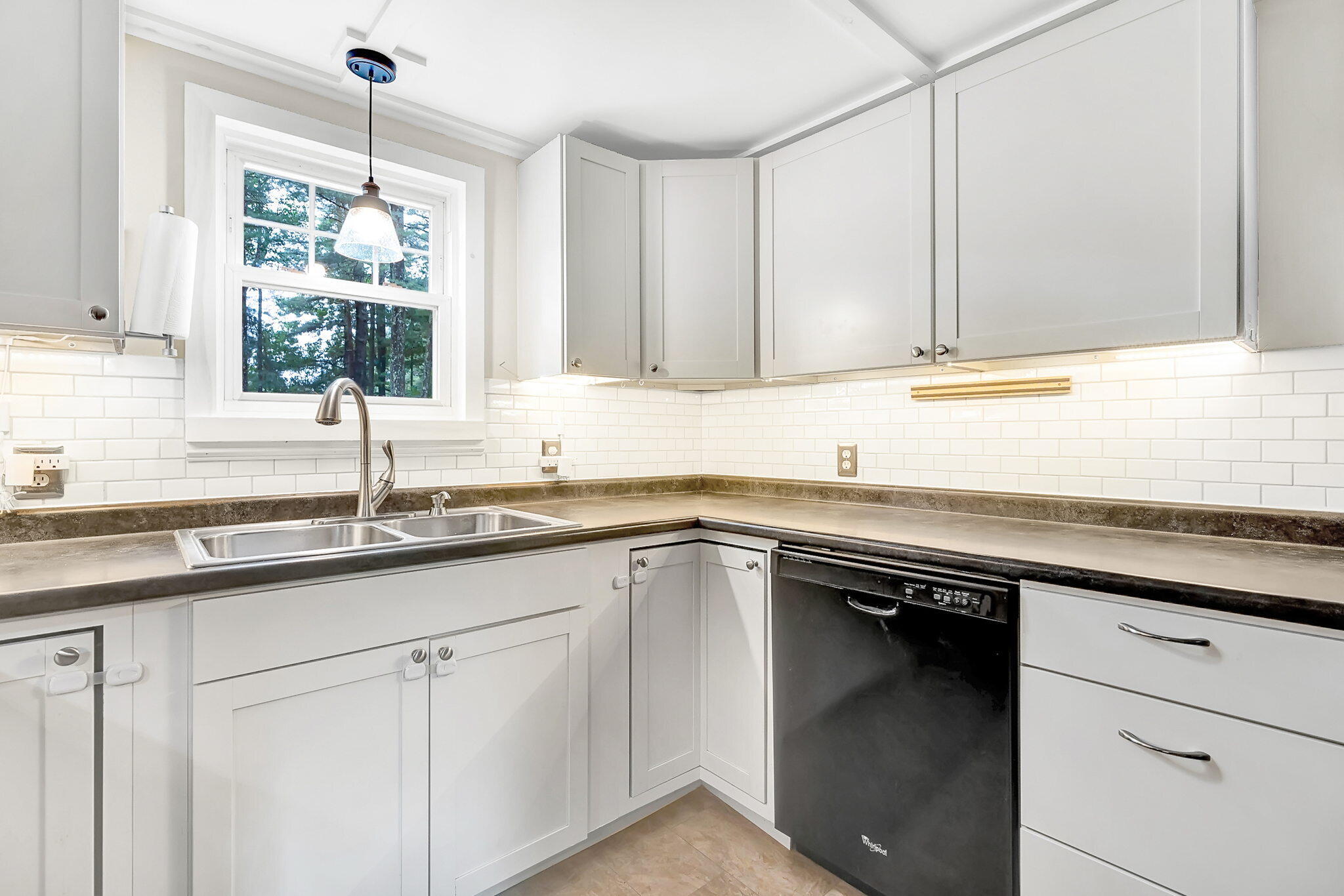 133 Yarmouth Road Gray, ME 04039 - Photo 6 of 42 133Yarmouth-4