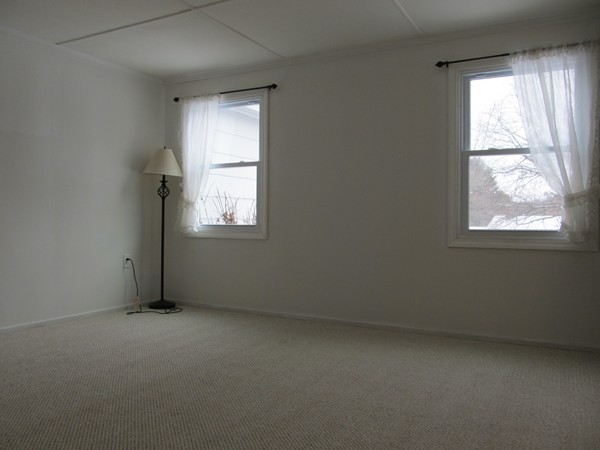 9 Hammond Road Hopedale, MA 01747 - Photo 5 of 15 Gallery Image 5
