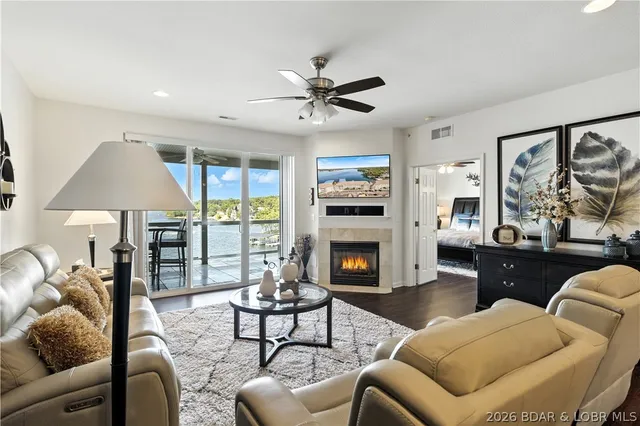 $529,000 | 1210 Lands End Parkway, Unit 413, Osage Beach, MO 65065