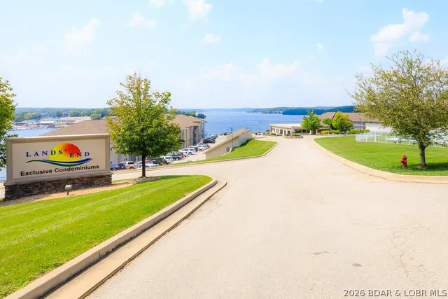 $529,000 | 1210 Lands End Parkway, Unit 413, Osage Beach, MO 65065