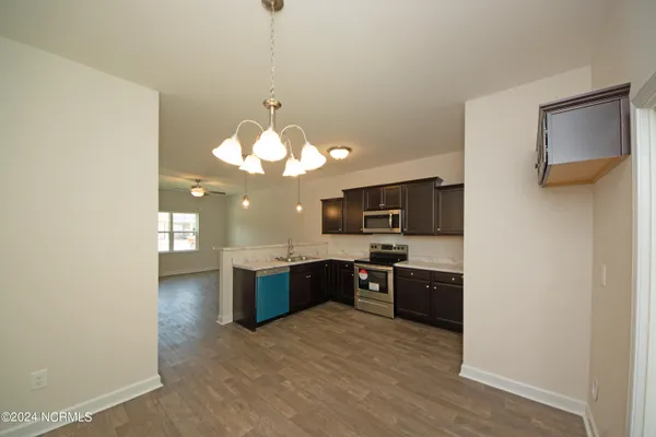 $1,500 | 117 Jaydn Drive West, Jacksonville, NC 28546