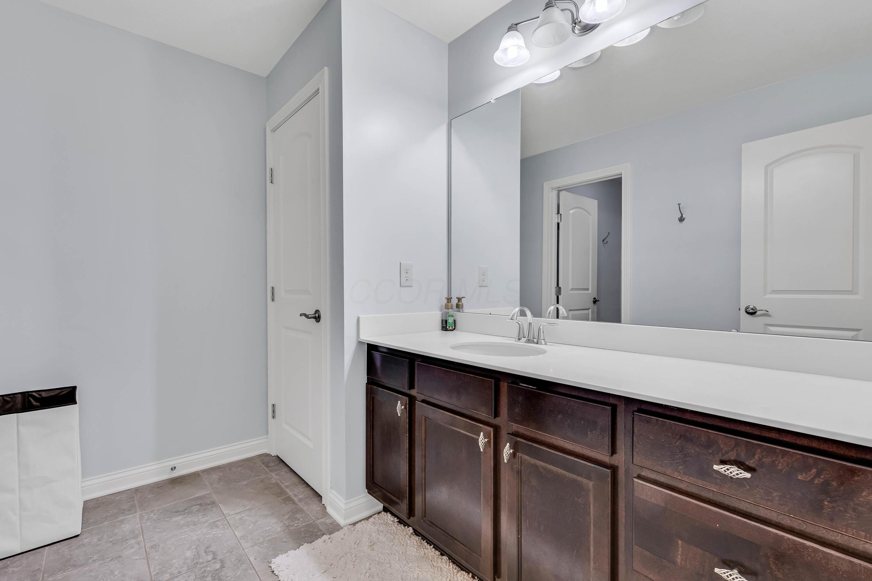 188 Kitdare Drive Delaware, OH 43015 - Photo 40 of 84 39. Full Bath