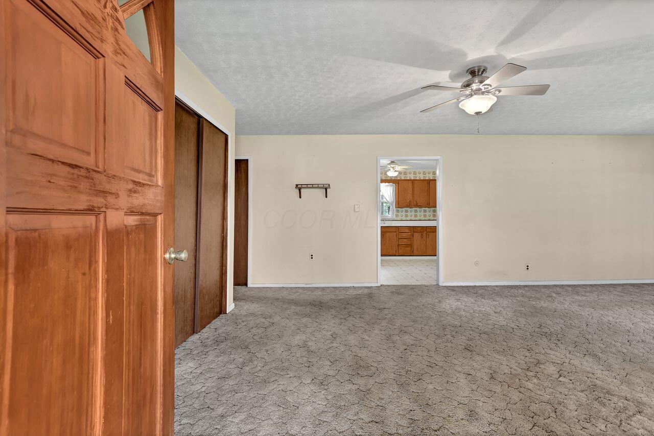 11485 Heigle Road Southwest Stoutsville, OH 43154 - Photo 4 of 34 4