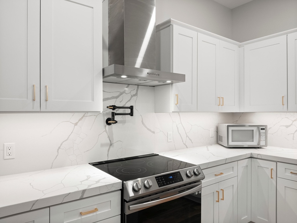 531 Main Street, Unit 1002 Reading, MA 01867 - Photo 17 of 34