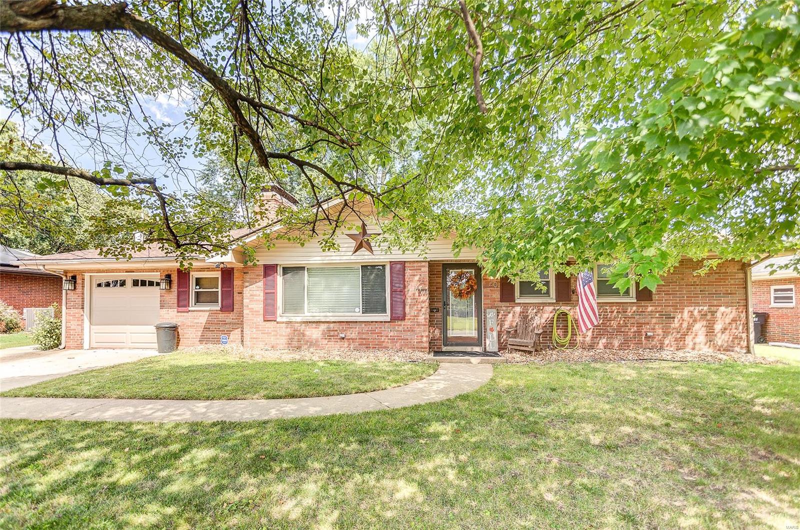 20 Buckingham Road Belleville, IL 62226 - Photo 1 of 48 Gallery Image 1